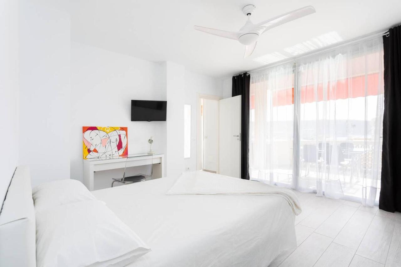 Ferienwohnung The White Heart House - Attic Sea View Los Cristianos  Exterior foto